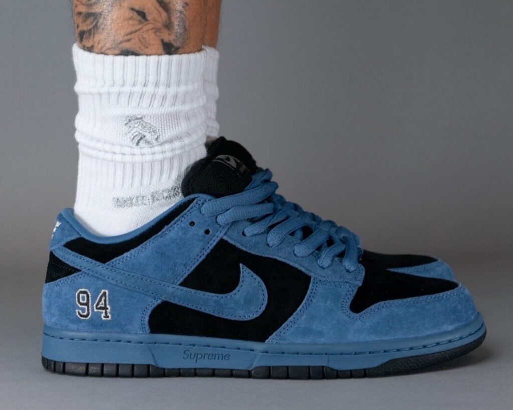 Supreme Nike SB Dunk Low Ocean Fog HQ8487 400 On Feet 2 1068x854