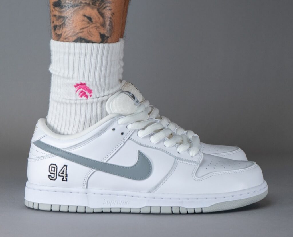 Supreme Nike SB Dunk Low White Metallic Silver HQ8487 100 2